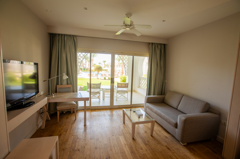 Family Room / Chalet (( Pets Friendly ))